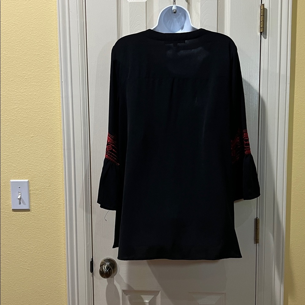 Calessa Womens Black Tunic Top with Red Embroidered Yoke Sz L Artsy Resortwear - Picture 6 of 11